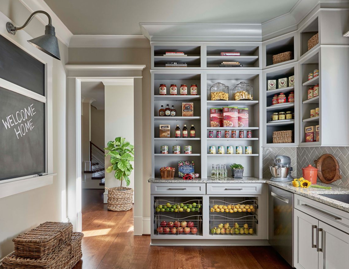 Custom Made Classic White Shaker Style Kitchen Storage Cupboard Closet Pantry Cabinet