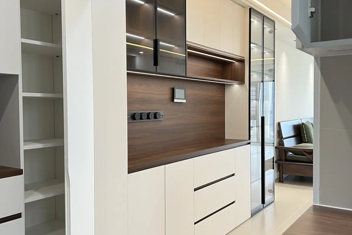 Kitchen Cabinet